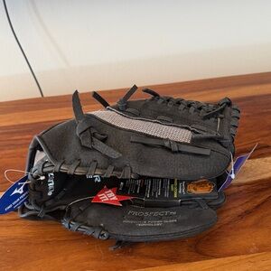 Mizuno Prospect Black Youth Baseball Glove